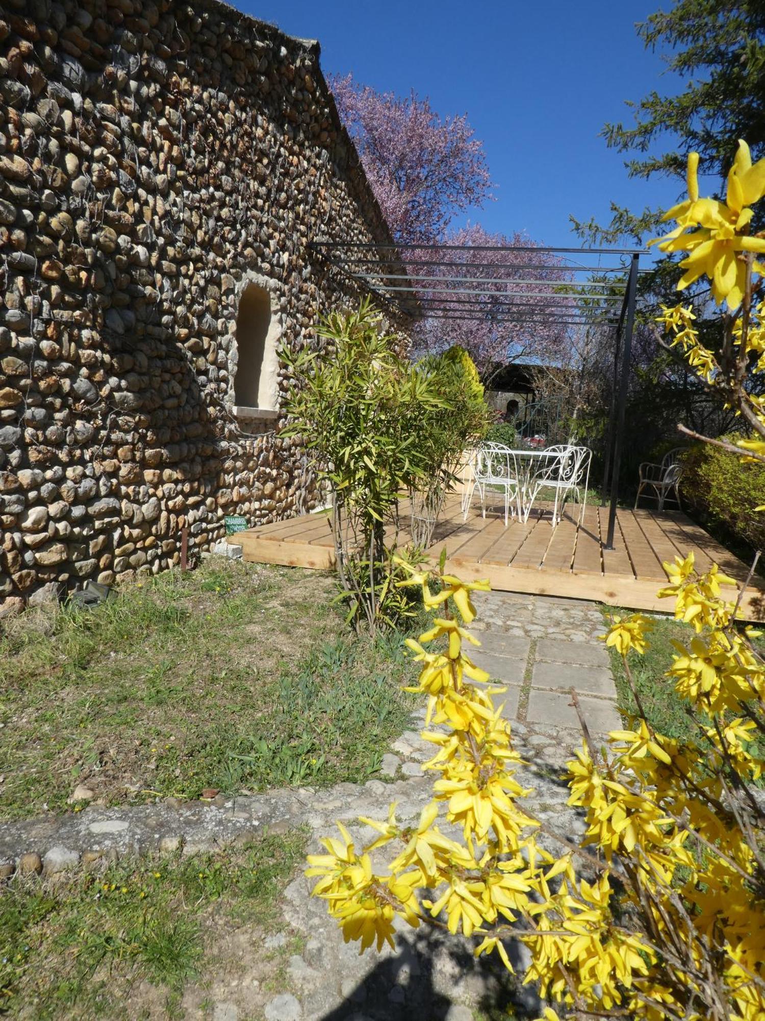 L'Auguste Maison D'Hotes Valensole Exterior foto